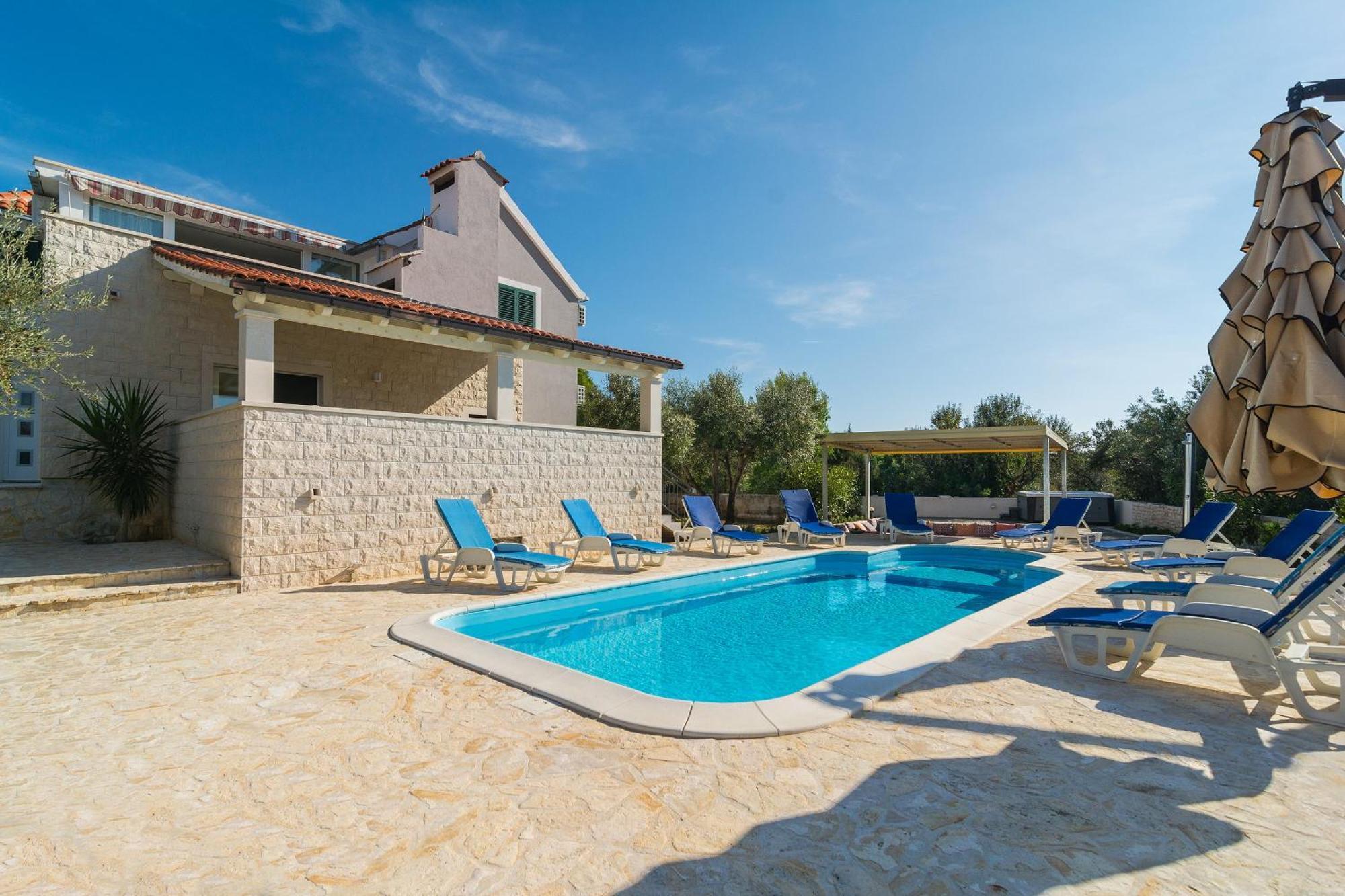 Villa Decima Milna  Exteriör bild
