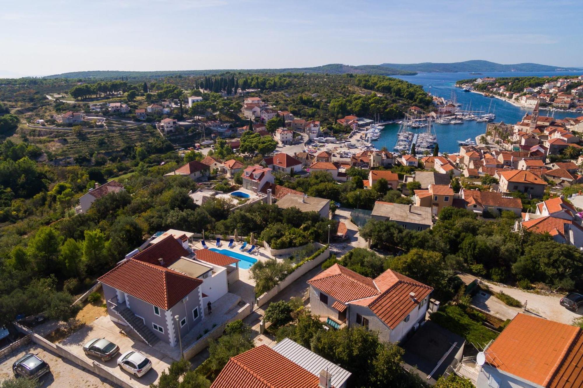 Villa Decima Milna  Exteriör bild