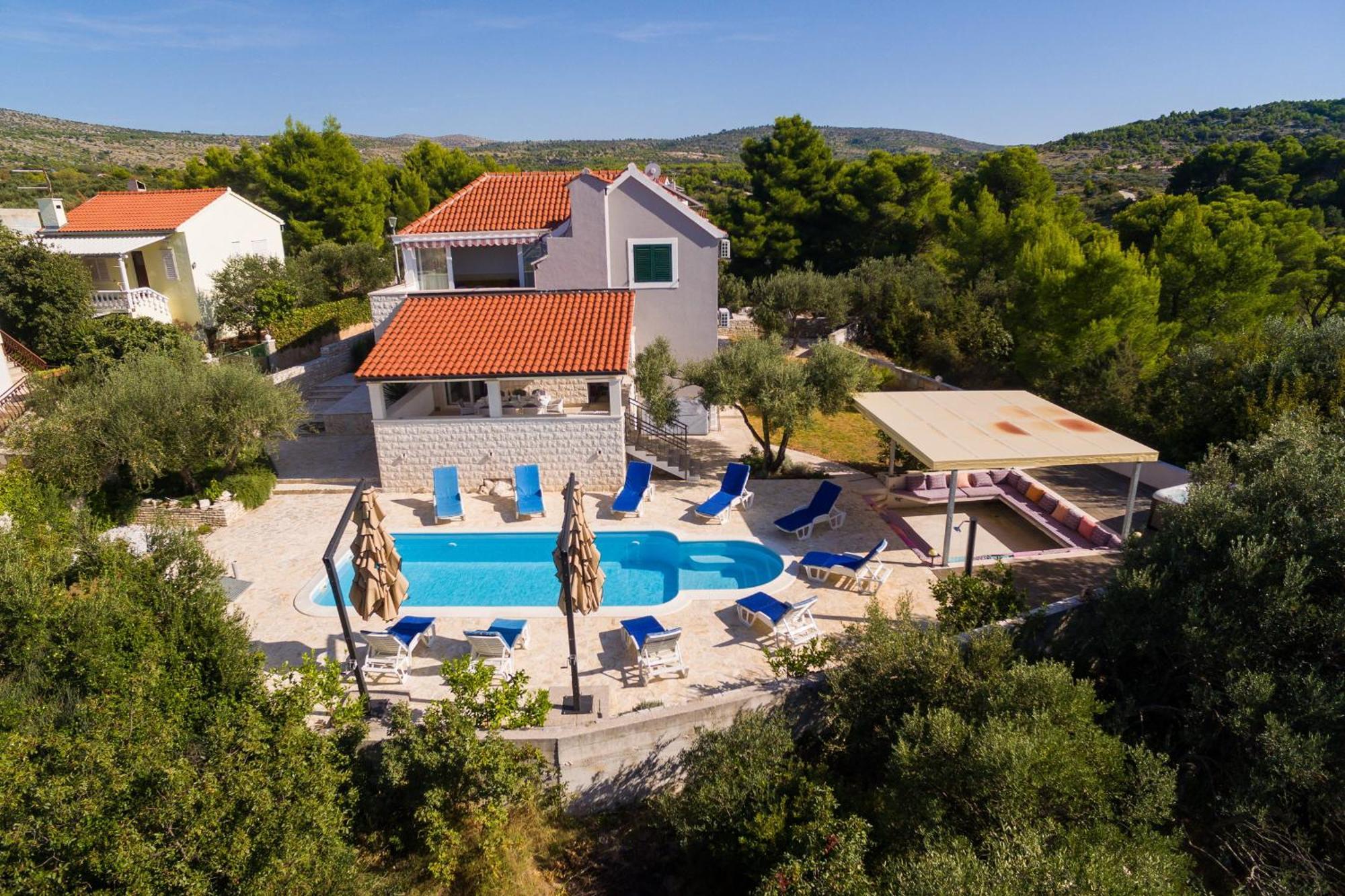 Villa Decima Milna  Exteriör bild