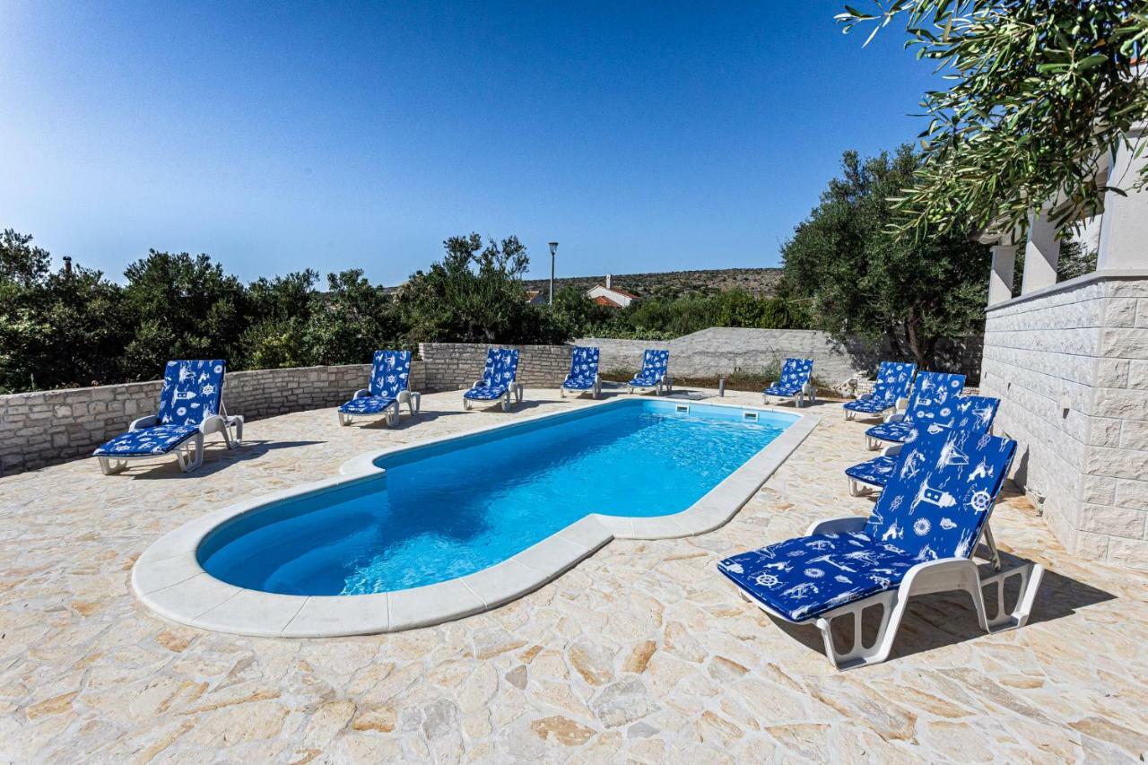 Villa Decima Milna  Exteriör bild